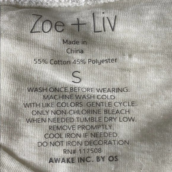 Zoe + Liv Women's White NASA Shirt Size Small - Picture 4 of 4